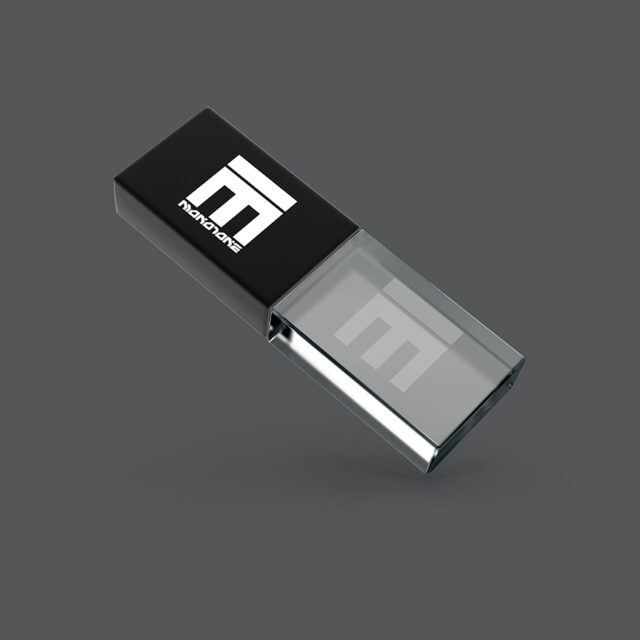 Monotone Premium USB - Mockup 3 - FINAL WEB
